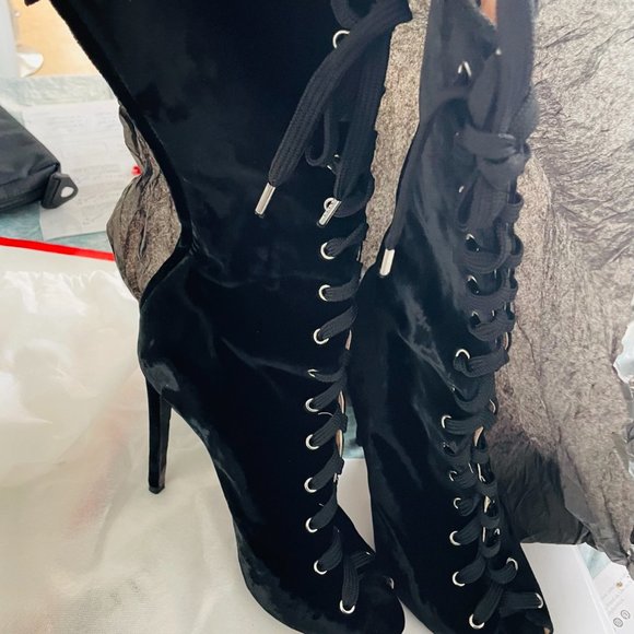 GORGEOUS***Giambattista Valli Knee high Suede heel - Picture 3 of 3